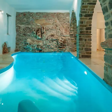 Villa Aeolos With 2 Private Pools Sarakíniko