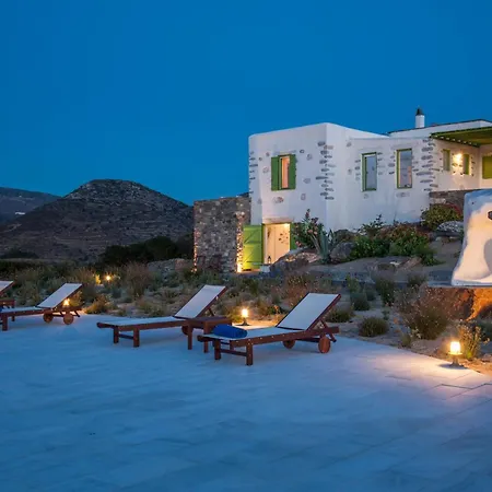 וילה Aeolos With 2 Private Pools
