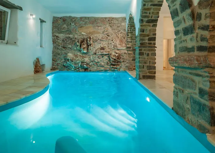 Villa Aeolos With 2 Private Pools Sarakíniko