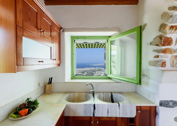 Aeolos With 2 Private Pools Sarakíniko