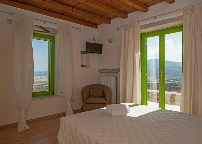 Aeolos With 2 Private Pools Sarakíniko